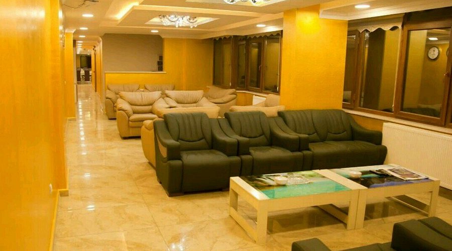 43 لابی هتل 3 ستاره کروان وان Kervan Hotel Van.jpg