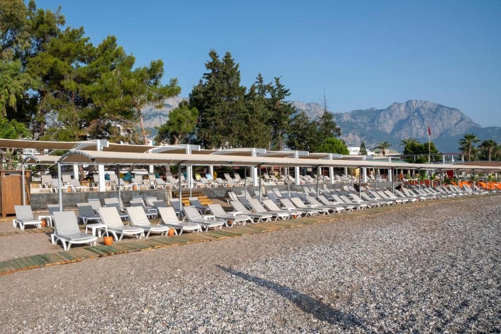 35-ساحل-هتل-4-ستاره-فور-ریزورت-اند-اسپا-آنتالیا- Fore-Resort-&-Spa-Hotel-Antalya-Beach.jpg