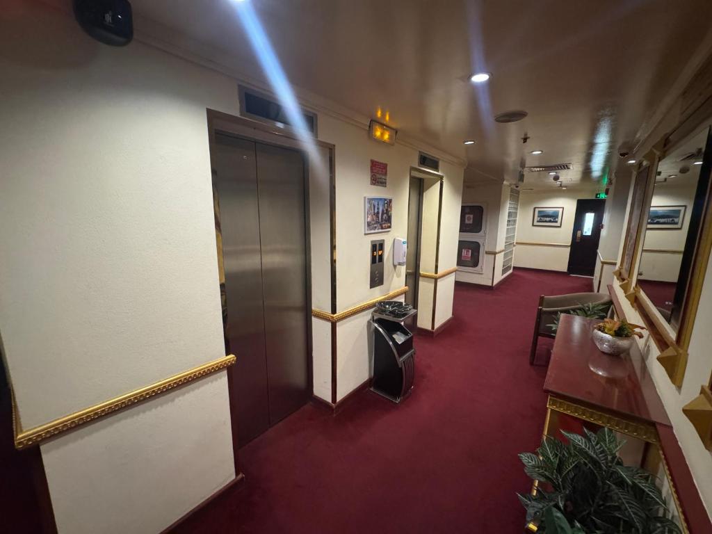 16-راهرو-هتل-3-ستاره-ارکید-دبی- Orchid-Hotel-Dubai-Room.jpg