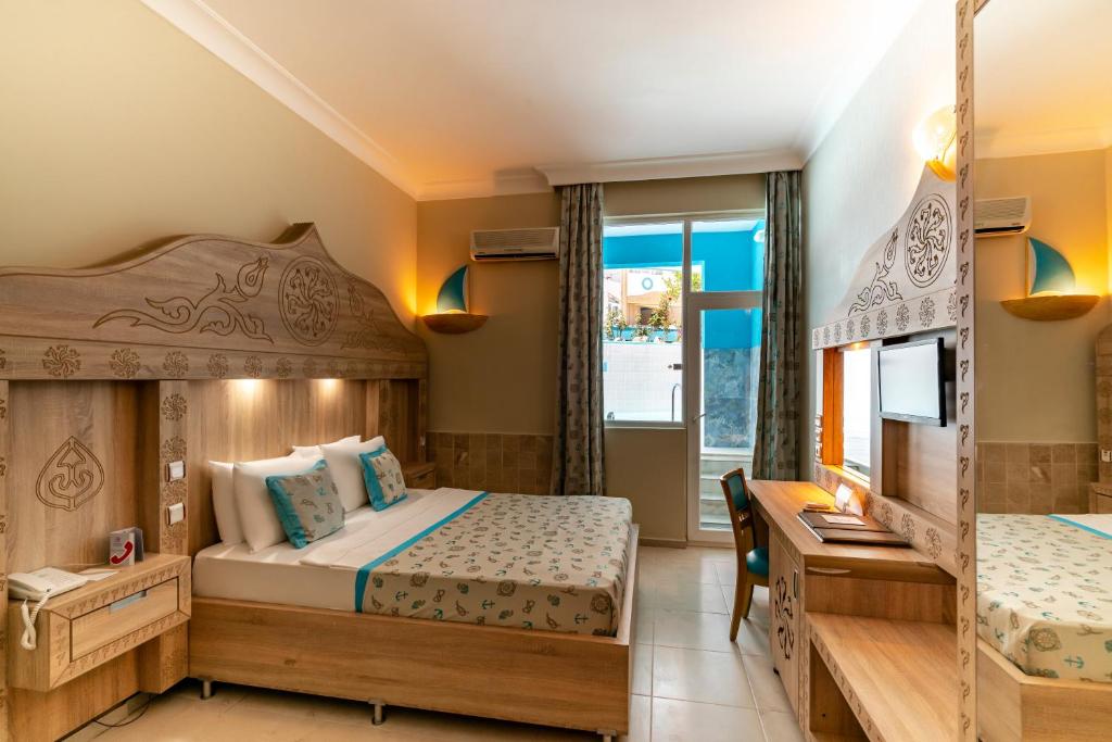 27 اتاق هتل 5 ستاره میاروسا کمر بیچ آنتالیا Miarosa Kemer Beach hotel Antalya.jpg