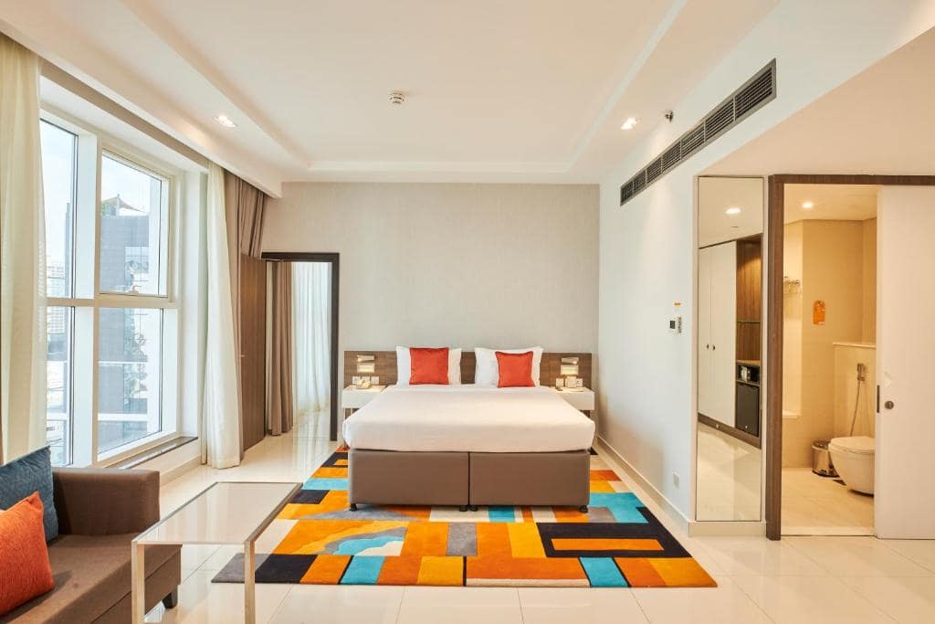 14-اتاق-خواب-هتل-4-ستاره-سیتی-مکس-بیزینس-بی-دبی-City-Max-Business-Bay-Dubai-Bedroom.jpg