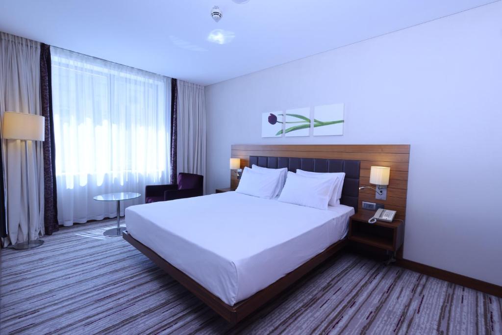 27 اتاق هتل 4 ستاره هیلتون گاردن این قونیه Hilton Garden Inn Konya.jpg