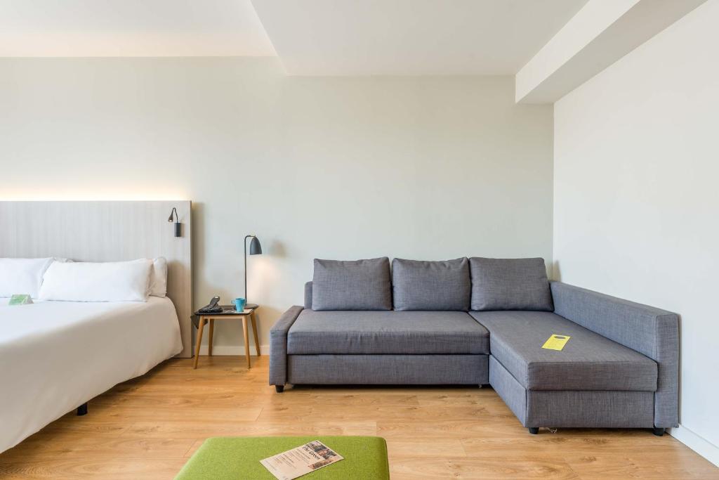 14-اتاق-هتل-ستاره-آرتیم-مادرید Hotel-ARTIEM-Madrid.jpg