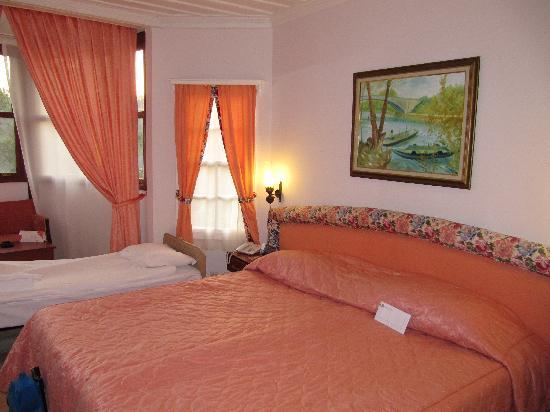 05 اتاق هتل 5 ستاره کلاب لتونیا مارماریس فتحیه Club Hotel Letoonia Hotel Fethiye.jpg