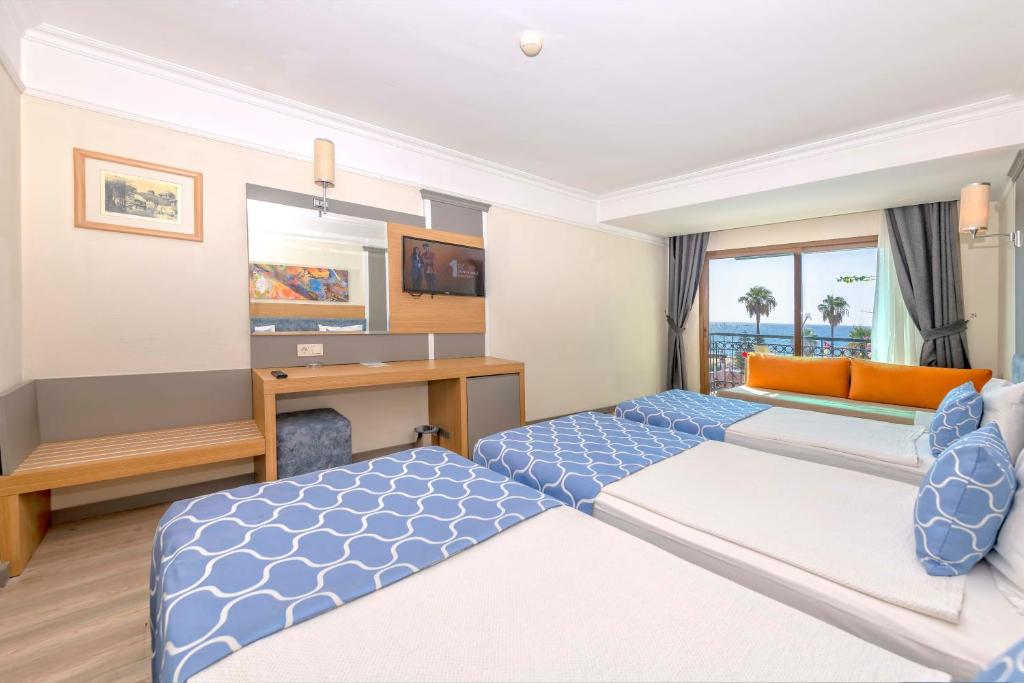 03-اتاق-هتل-5-ستاره-آرماس-لابادا-بیچ-آنتالیا- Armas-Labada-Beach-Hotel-Room.jpg