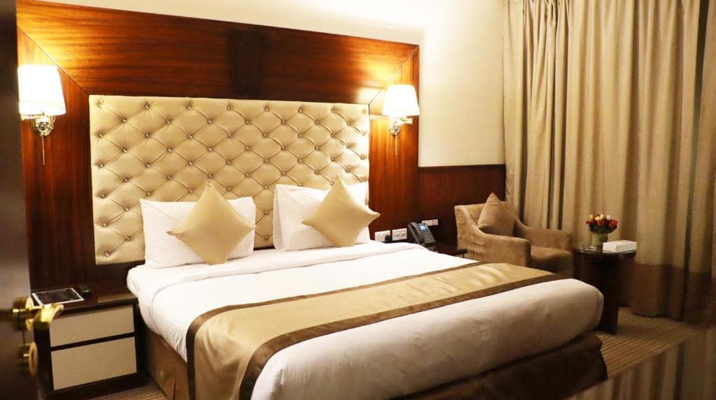 05-اتاق-خواب-هتل-3-ستاره-گلف-این-دبی- Golf-Inn-Hotel-Dubai-Bedroom.jpg