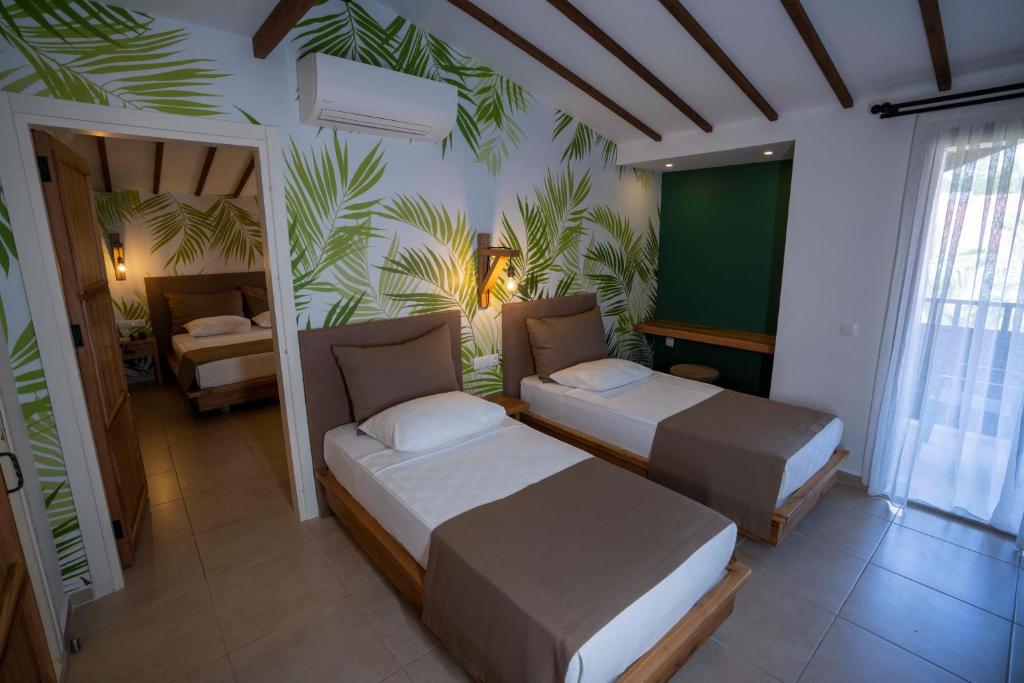 06 اتاق هتل 5 ستاره کلاب توانا فتحیه Club Tuana Fethiye Hotel.jpg