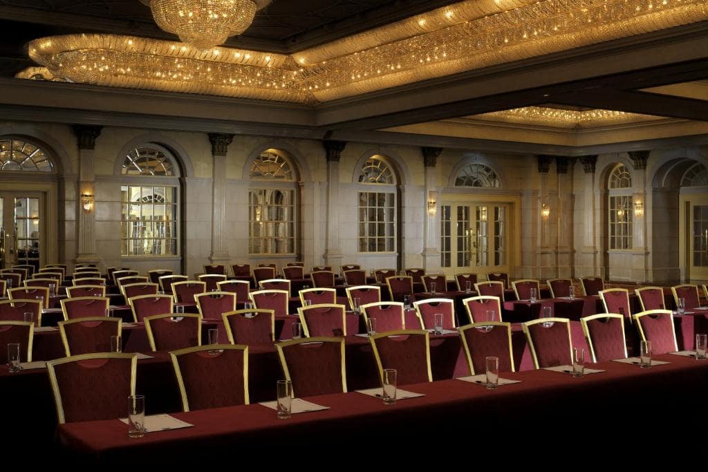 30-سالن-همایش-هتل-4 ستاره-د-بریستول-این-دبی- The-Bristol-Inn-Hotel-Dubai-Conference-Hall.jpg
