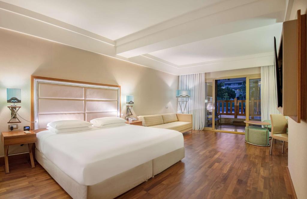 06 اتاق هتل 5 ستاره هیلتون دالامان فتحیه Hilton Dalaman Fethiye.jpg