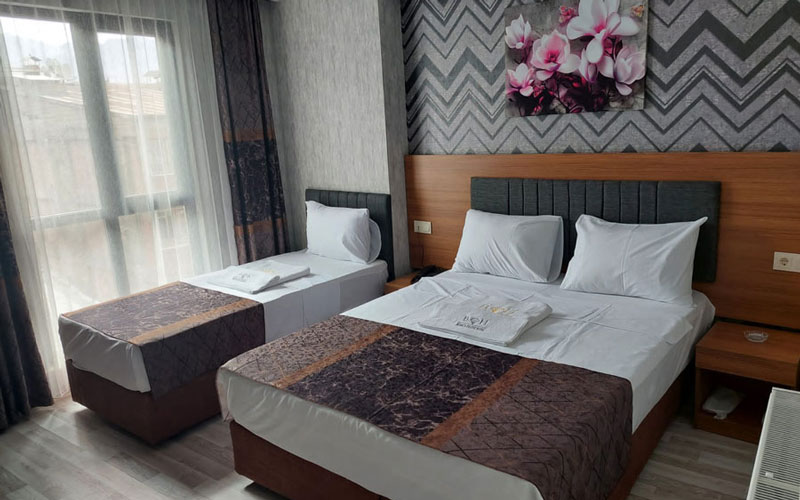 02 اتاق هتل 3 ستاره بیانکا دلوکس وان Bianca Deluxe Hotel Van.jpg