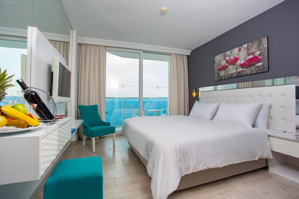 44 اتاق هتل 5 ستاره پالم وینگز افسوس کوش آداسی Palm Wings Ephesus Beach Resort Kusadasi.jpg