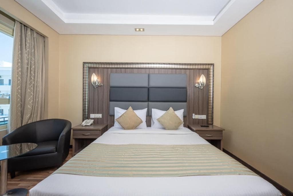 12-اتاق-هتل-4-ستاره-پرل-سوئیس-دبی- Pearl-Swiss-Hotel-Dubai-Room.jpg