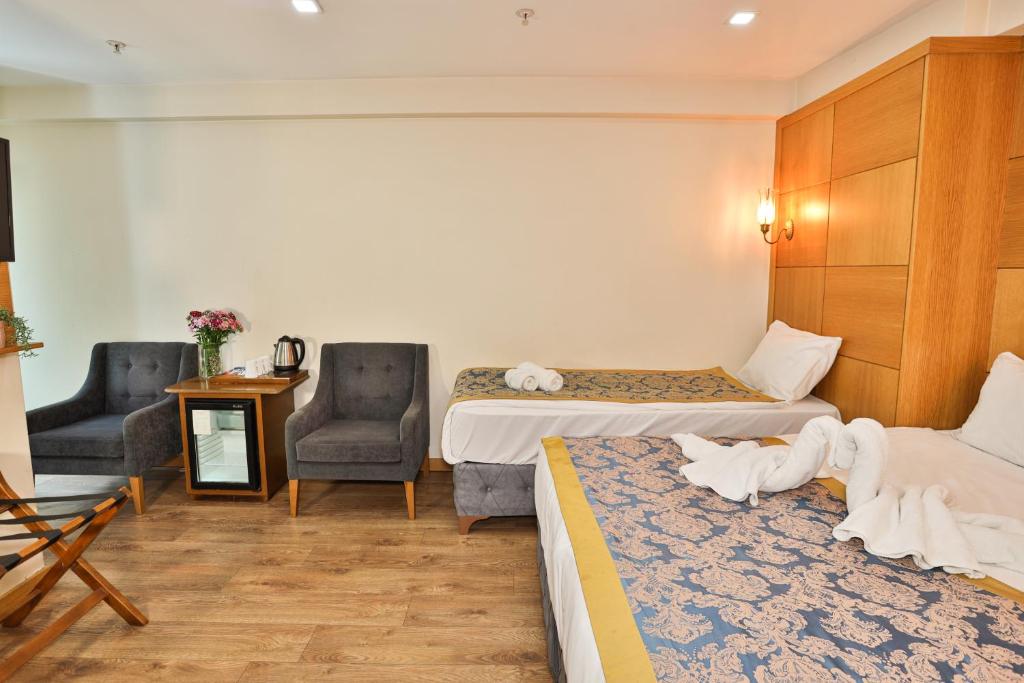 03-هتل-4-ستاره-جومبالی-پلازا-استانبول-اتاق-Room-Hotel-4-Setare-Cumbali-Plaza-Istanbul.jpg