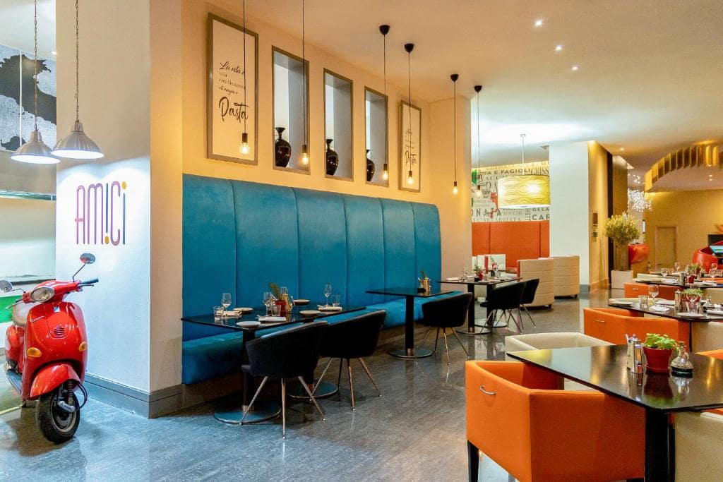 26-رستوران-هتل-3-ستاره-آیبیس-مال-آو-د-امارات-دبی-Ibis-Dubai-Mall-Of-The-Emirates-Restaurant.jpg