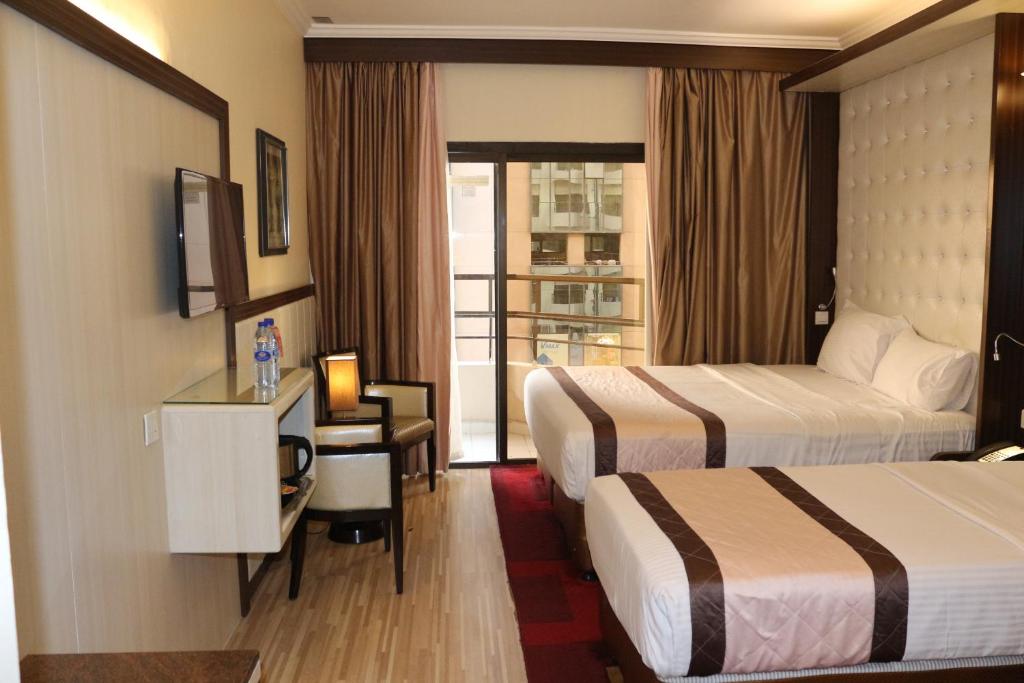 24 اتاق هتل 3 ستاره الخلیج گرند دبی Al Khaleeg Grand Hotel dubai.jpg
