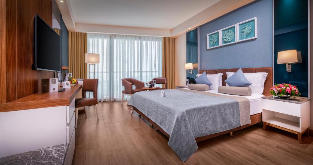 20 اتاق هتل 5 ستاره بایا لارا آنتالیا Baia Lara hotel Antalya.jpg