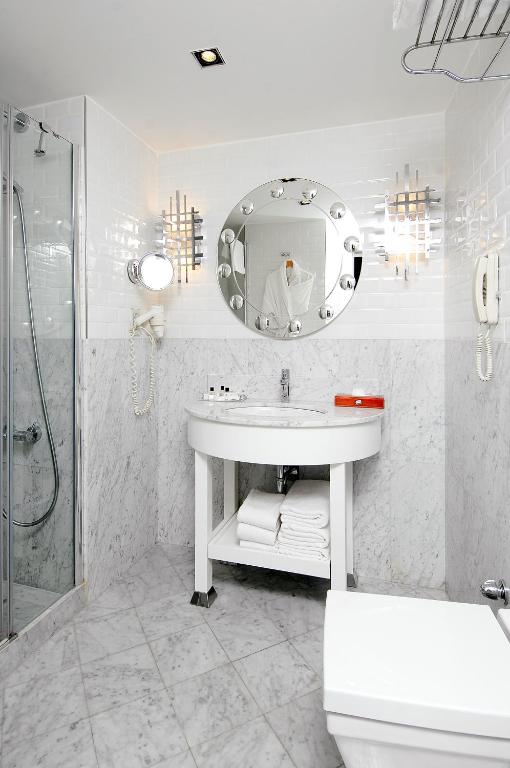 18-سرویس-Taxim-Hill-Hotel-Istanbul-هتل-تکسیم-هیل-استانبول.jpg