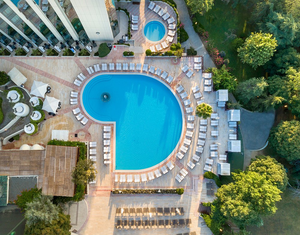 06-استخر-هتل-5-سوئیس-اوتل-استانبول-Pool-Hotel-5-Swiss-Istanbul.jpg