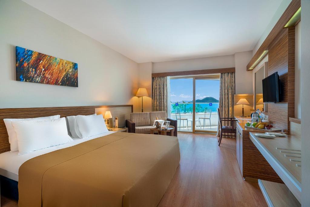 09 اتاق هتل 5 ستاره آزور بای یلکن بدروم Azure By Yelken Hotel Bodrum.jpg