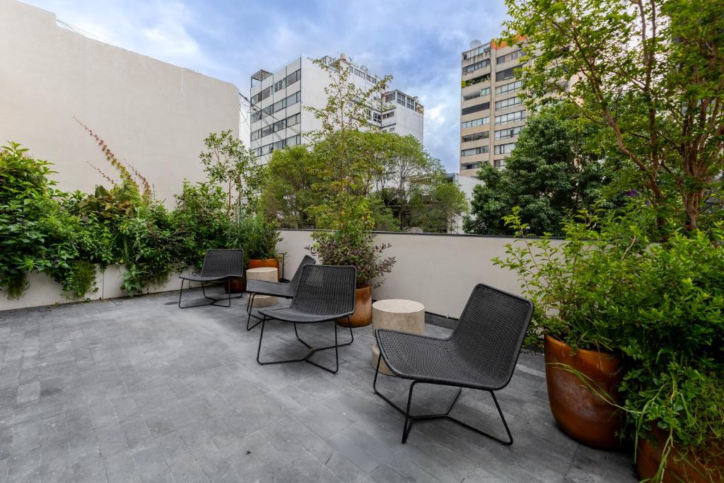 05-تراس-هتل-لا-مارتین-استانبول-Lamartine-Hotel-.jpg