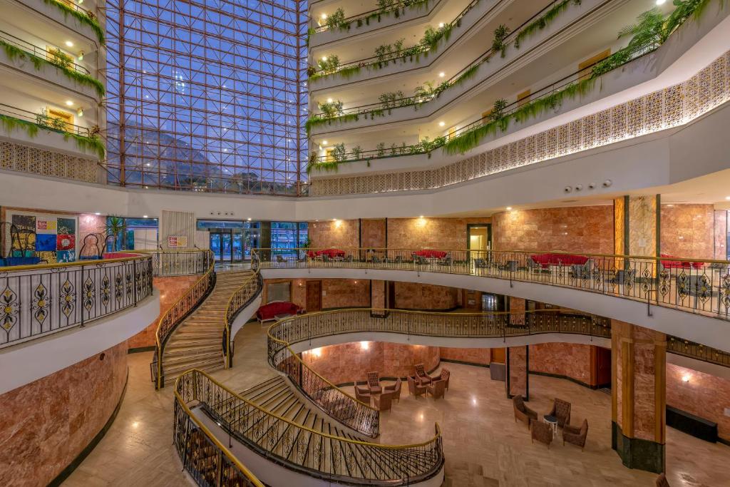 45-محوطه-هتل-5-ستاره-لوکسیا-کامفورت-ریزورت-کمر- Loxia-Comfort-Resort-Kemer-Hotel-Grounds.jpg