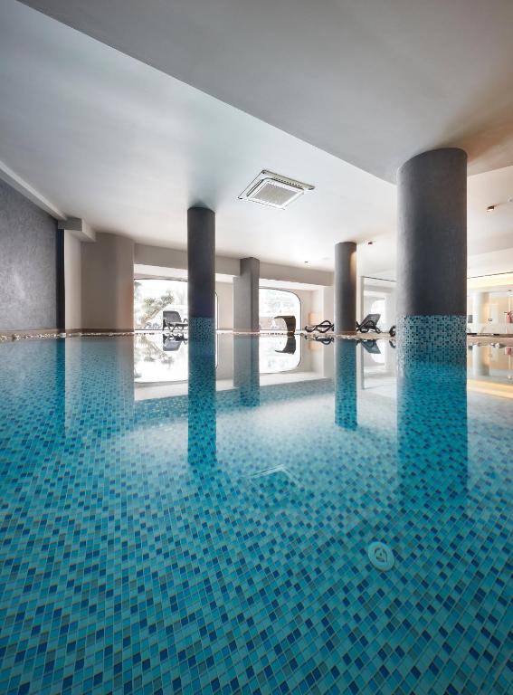 05 استخر هتل 5 ستاره لالیلا بلو سوئیت مارماریس Lalila Blue Suites Hotel Marmaris.jpg