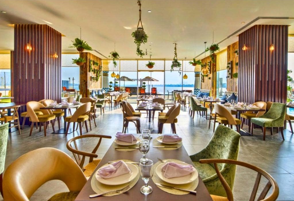 39-رستوران-هتل-5-ستاره-رویال-سنترال-د-پالم-دبی- Royal-Central-Hotel-The-Palm-Restaurant.jpg