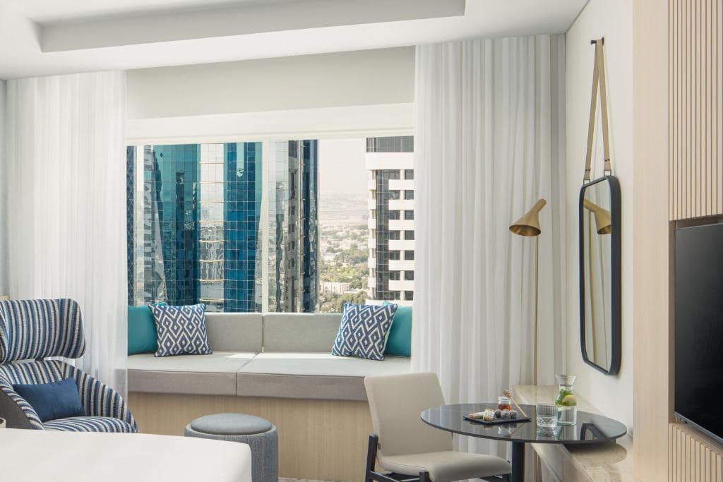 46-اتاق-خواب-هتل-4-ستاره-تاورز-روتانا-دبی- Towers-Rotana-Hotel-Dubai-Bedroom.jpg