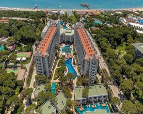 هتل 5 ستاره پاپیلون زیگما ریلاکچری آنتالیا Papillon Zeugma Relaxury Antalya