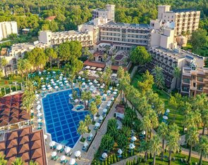  هتل 5 ستاره کریستال تات بیچ گلف ریزورت اند اسپا آنتالیا