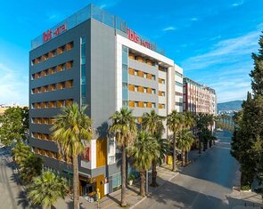 هتل 4 ستاره آیبیس ازمیر Ibis Hotel Izmir