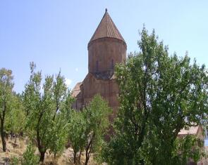 تور گروهی وان 4 روزه ویژه 12-18-26  شهریور 